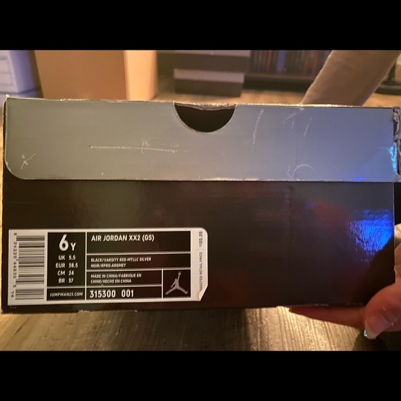 Air Jordan XX2; black/varsity red-mtllc silver. Size 6Y - Picture 3 of 5